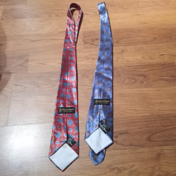 Capper & Capper Diamond Themed Ties - Picture 3 of 4